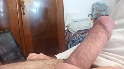 Snapshot of _black_horse_1 chatting on October 27, 3:31 am _black_horse_1 online show from October 27, 3:31 am