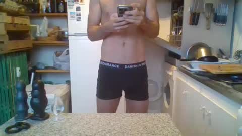 Snapshot of _bubble_buttfunxxx chatting on February 10, 7:15 am _bubble_buttfunxxx online show from February 10, 7:15 am