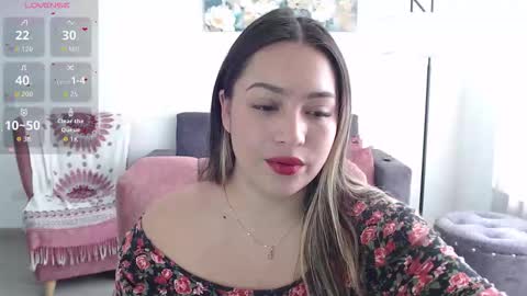  dakota j online show from September 29, 3:19 pm