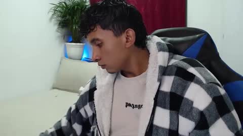 _duvan_123 online show from February 1, 2:21 am