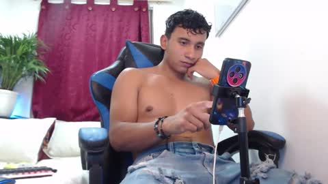 _duvan_123 online show from January 19, 1:41 am