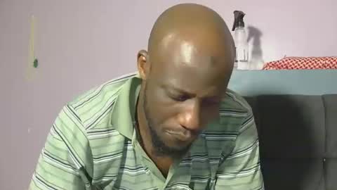 Snapshot of _hairlyboy chatting on October 27, 9:17 pm _hairlyboy online show from October 27, 9:17 pm