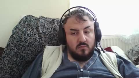 Snapshot of _hasanhz_ chatting on September 20, 10:15 am hasanhz. online show from September 20, 10:15 am