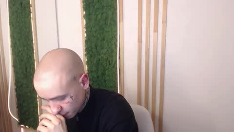 _honeyberry_ online show from March 23, 9:54 pm