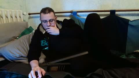 Snapshot of _horny___boy_ chatting on December 28, 9:30 pm Manuel online show from December 28, 9:30 pm