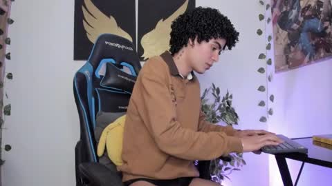 Jay online show from December 8, 12:07 am