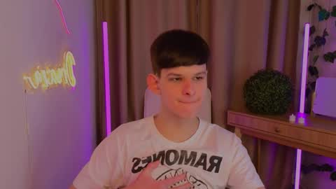 James online show from February 7, 3:40 pm