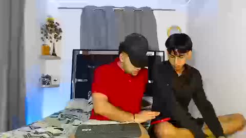 JHOSSUA  VALERIO online show from March 11, 9:44 pm