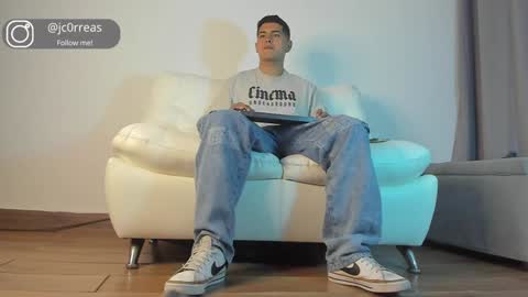 _juanes__ online show from January 10, 11:50 pm