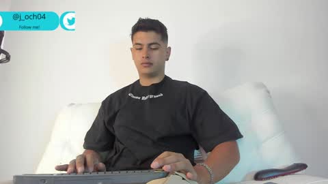 _juanes__ online show from December 13, 3:32 pm