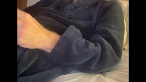 Kiwi online show from April 27, 5:26 am