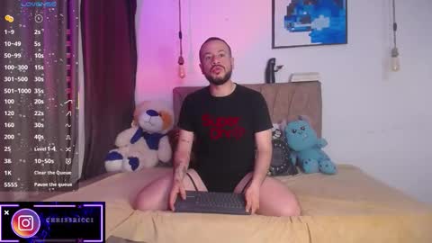 Snapshot of _krissricci_ chatting on October 13, 5:13 am online show from October 13, 5:13 am