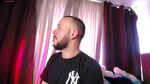 Snapshot of _krissricci_ chatting on September 24, 11:52 am online show from September 24, 11:52 am