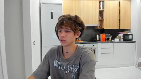 Kurt online show from October 15, 2:52 am