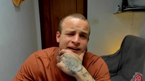 Layne online show from April 29, 12:32 pm