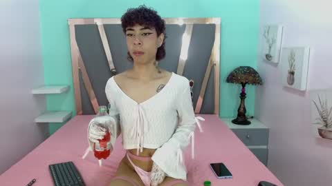Snapshot of _lemmon_ chatting on December 28, 2:12 pm L E M M O N online show from December 28, 2:12 pm
