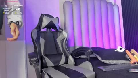 _leohot_ online show from October 23, 4:38 am