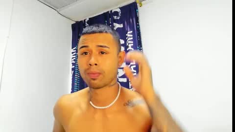 _logan_colton_ online show from November 20, 9:46 pm