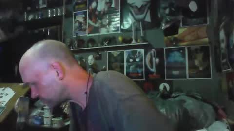 That guy online show from June 9, 4:36 am