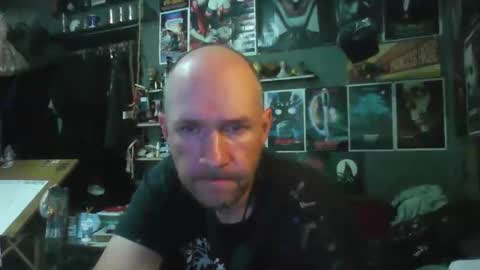 That guy online show from April 24, 9:28 pm