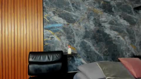 Snapshot of _luca_flame chatting on October 18, 4:17 am _luca_flame online show from October 18, 4:17 am