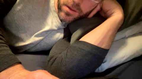 Snapshot of _lululeo_ chatting on December 8, 6:11 am _lululeo_ online show from December 8, 6:11 am