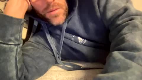 Snapshot of _lululeo_ chatting on March 1, 7:42 am _lululeo_ online show from March 1, 7:42 am