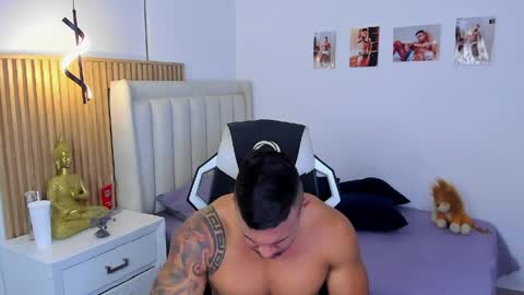 _matthew_santos_ online show from April 10, 1:56 am