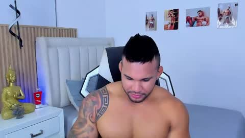 _matthew_santos_ online show from April 21, 1:53 am