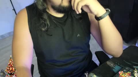   John    online show from December 2, 5:10 am