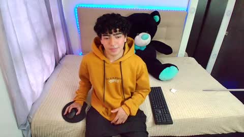 Nicolas online show from December 30, 9:19 pm
