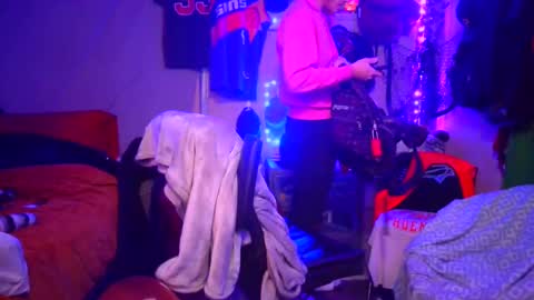 Snapshot of _redxxx chatting on December 28, 8:58 am REDxxx online show from December 28, 8:58 am