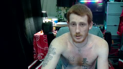 Snapshot of _redxxx chatting on January 21, 4:11 am REDxxx online show from January 21, 4:11 am