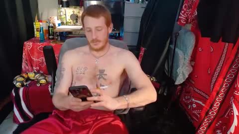 Snapshot of _redxxx chatting on January 24, 9:05 pm REDxxx online show from January 24, 9:05 pm