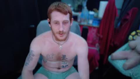 Snapshot of _redxxx chatting on February 9, 2:38 am REDxxx online show from February 9, 2:38 am