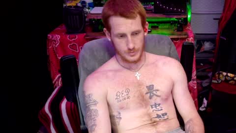 Snapshot of _redxxx chatting on January 22, 6:10 am REDxxx online show from January 22, 6:10 am