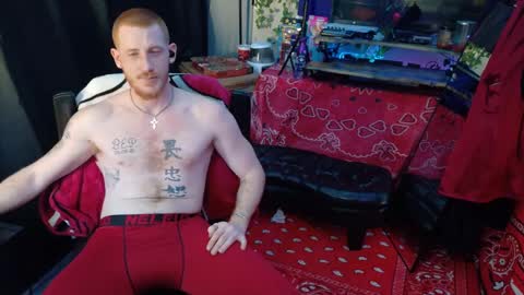 Snapshot of _redxxx chatting on February 18, 8:15 pm REDxxx online show from February 18, 8:15 pm