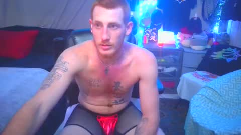 Snapshot of _redxxx chatting on December 20, 10:54 pm REDxxx online show from December 20, 10:54 pm