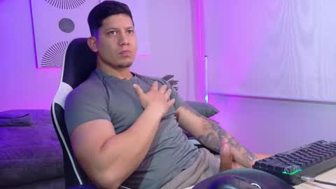 Roberto online show from March 9, 1:05 pm