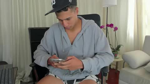 sair online show from October 20, 6:45 pm