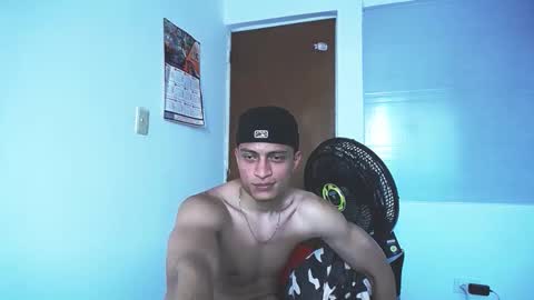 Juan Pablo-independent model online show from October 16, 9:45 pm