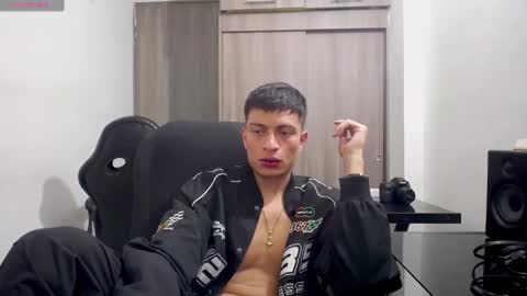 Snapshot of _sexy_jack chatting on January 20, 3:15 am Juan Pablo-independent model online show from January 20, 3:15 am