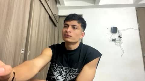 Juan Pablo-independent model online show from June 11, 2:53 am