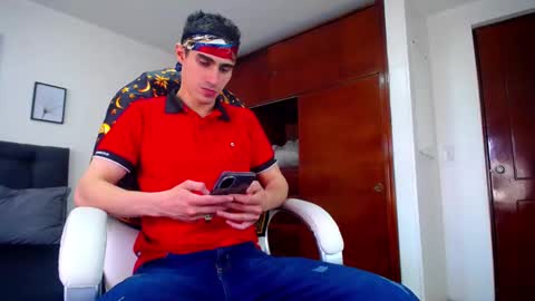 Snapshot of _skyleer_ chatting on September 19, 8:52 pm _skyleer_ online show from September 19, 8:52 pm