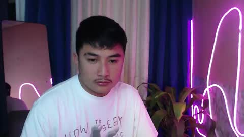 _superhotlatino_ online show from May 4, 3:36 pm
