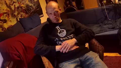 Snapshot of _svenerd87___ chatting on October 28, 9:50 pm Sven online show from October 28, 9:50 pm