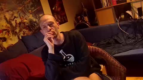 Snapshot of _svenerd87___ chatting on October 27, 8:44 pm Sven online show from October 27, 8:44 pm