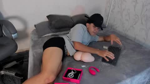 _taylorblack online show from April 23, 11:59 am