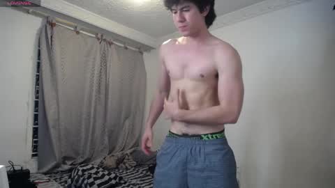 Scot y Patrick online show from April 18, 12:12 am