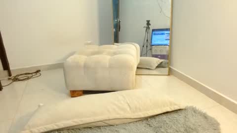 tommy and anabel   online show from April 12, 12:03 am